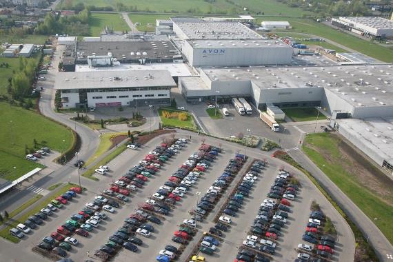 AVON w Garwolinie przejmie produkcję z fabryki zlokalizowanej w Rosji - Zdjęcie główne